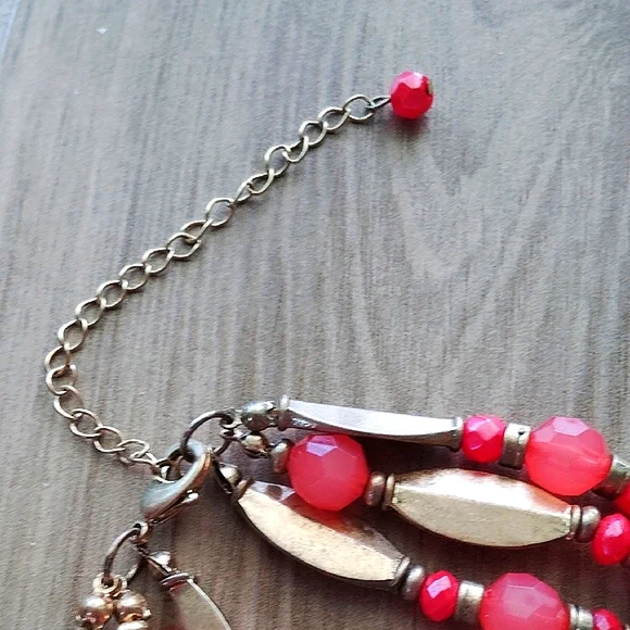 Pink Jade and Gold-tone Three-Strand Necklace - Picture 4 of 7